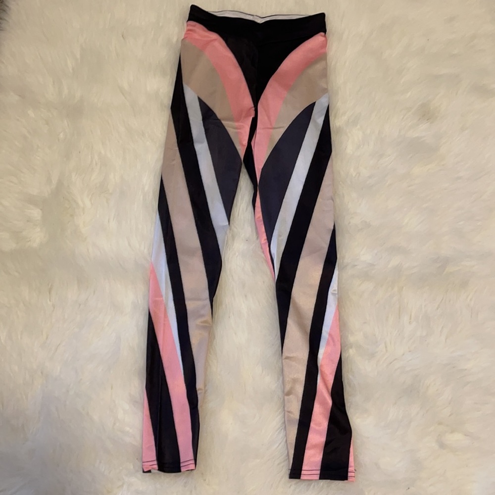 Multicolor Spliced Leggings - Picture 2 of 3